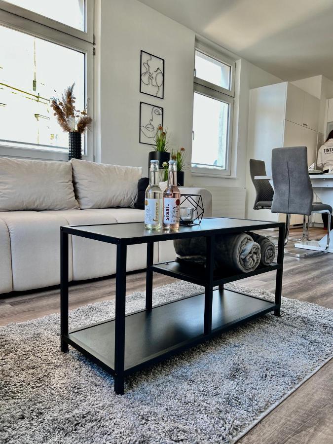 Penthouse Im Zentrum Von Брегенц Екстериор снимка