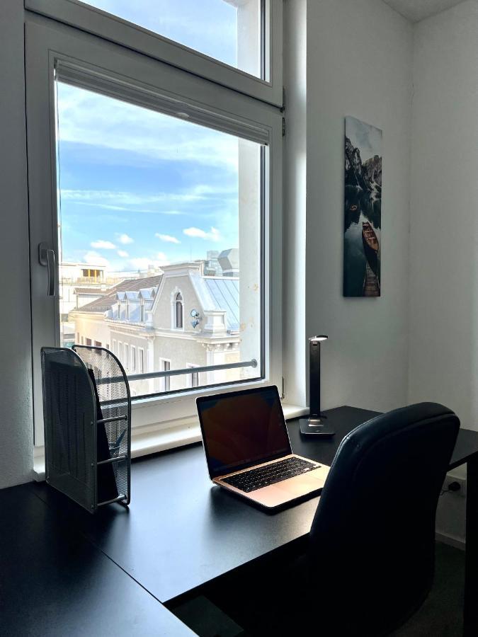 Penthouse Im Zentrum Von Брегенц Екстериор снимка